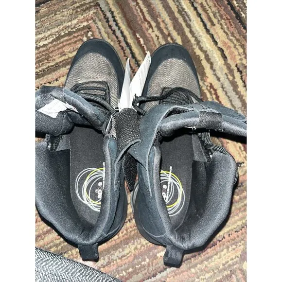 AposHealth Therapy Shoes Men's Size 7.5 Women’s 9‎ New