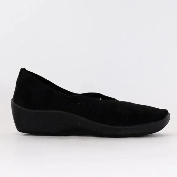 ARCOPEDICO Women’s Cezanne H07/4366 in Black in the Size 40/9 US Size