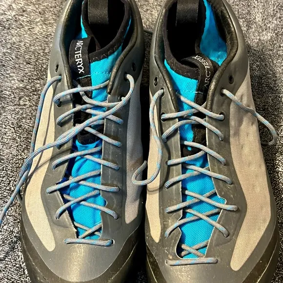 Arc’teryx Acrux FL Shoes Black Gray Blue 8.5 Women’s
