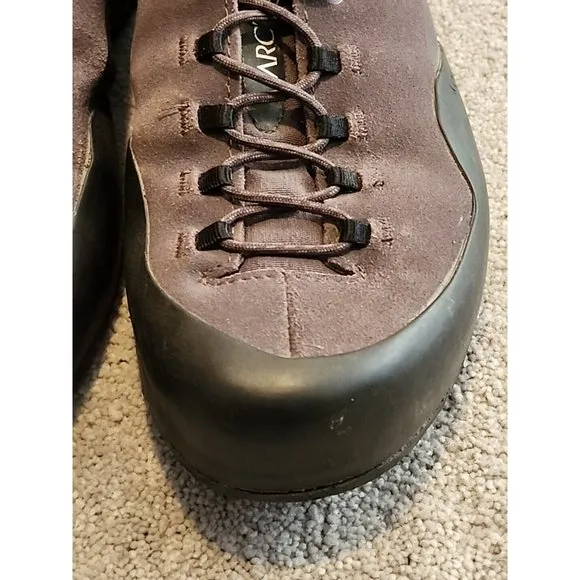 Arcteryx Konseal AR Shoes Women’s 9.5 Vibram Megagrip Purple Hicking Ortholite