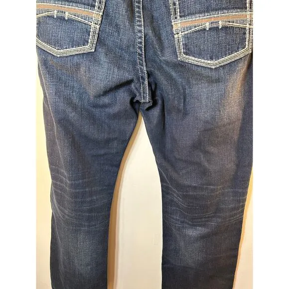 ARIAT Men’s M5 Coltrane Nightingale Stackable Straight Fit/Leg Jeans / Size: 40
