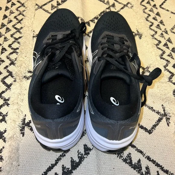 ASICS GT-1000 Flytefoam tennis shoes