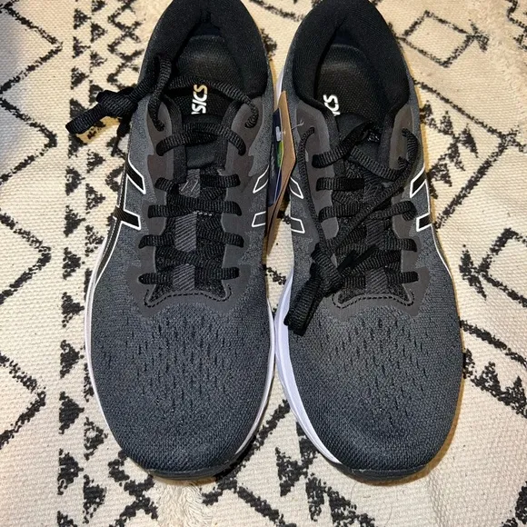ASICS GT-1000 Flytefoam tennis shoes