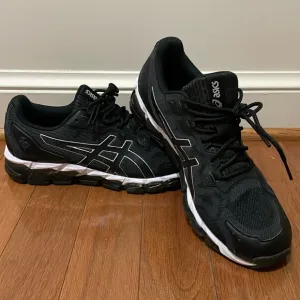 ASICS men’s shoes