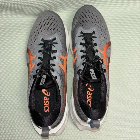 Asics Novablast 2 Athletic Running Shoes Men’s Size 8.5 1011B192 Grey Orange
