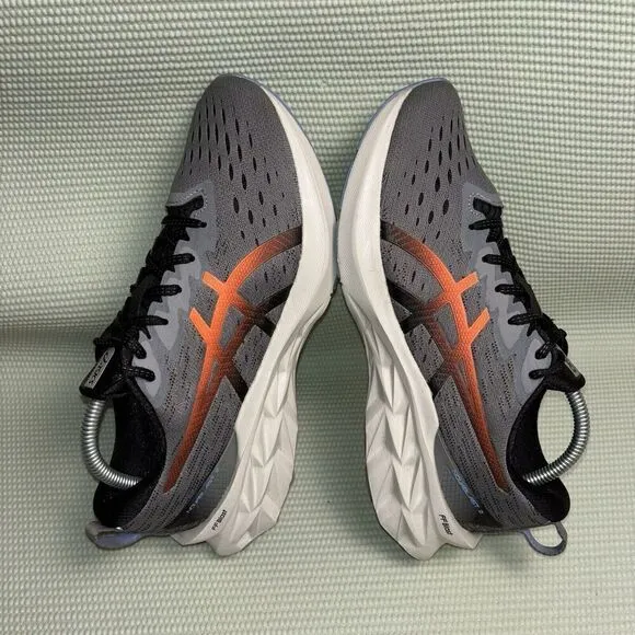 Asics Novablast 2 Athletic Running Shoes Men’s Size 8.5 1011B192 Grey Orange