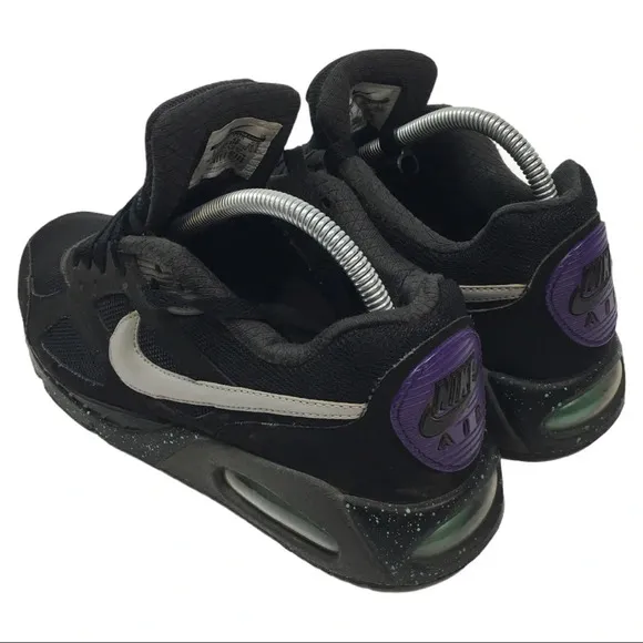 B2 Men’s Nike Air Max Ivo Athletic Shoes 8.5