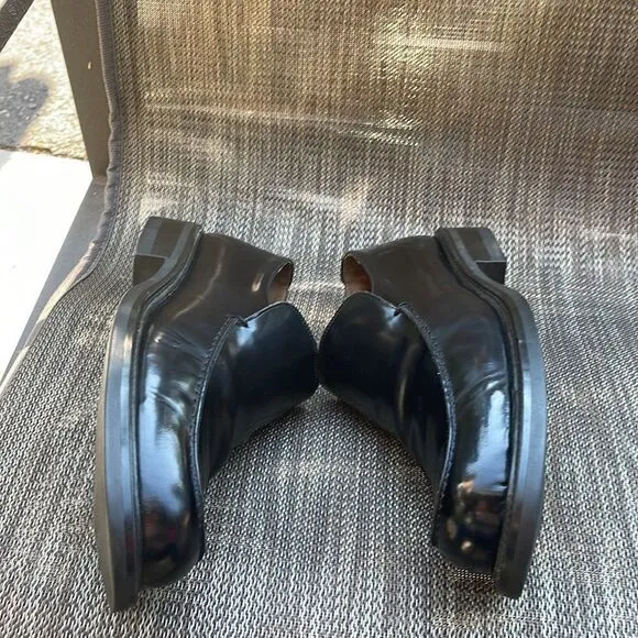 Barneys New York men’s shoes size 12 medium, made in Italy rubber soles nice.