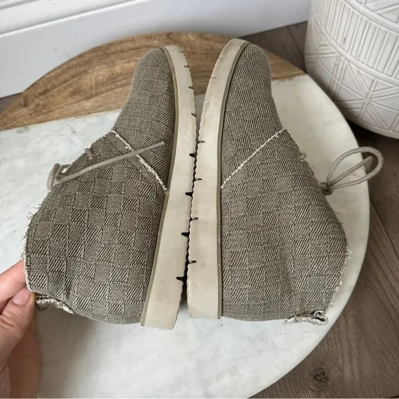 BearPaw Womans Cher chukka ankle boot Canvas shoes size 6