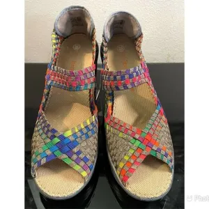 Bennie Mev Calypso Peep Toe Wedge Heel Woven Shoes WMS SZ 39/8.5-9 M.