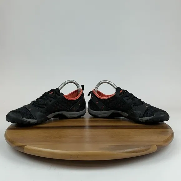 Big Kids Boys New Balance Minimus 10v1 Black Alpha Orange Trail Shoes Size 5.5 Y