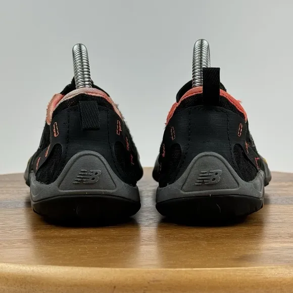 Big Kids Boys New Balance Minimus 10v1 Black Alpha Orange Trail Shoes Size 5.5 Y