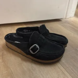 Birkenstock Buckley black lined clogs women’s size 37
