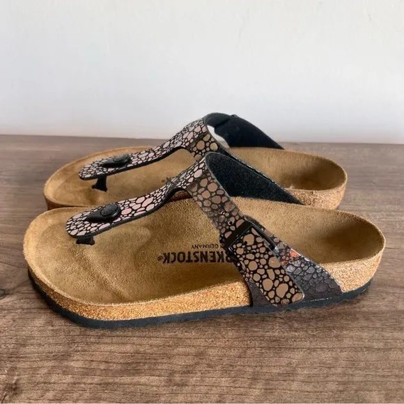 BIRKENSTOCK Gizeh Birko-Flor Unisex Sandal Size 8 or 6 aka 39 #403A