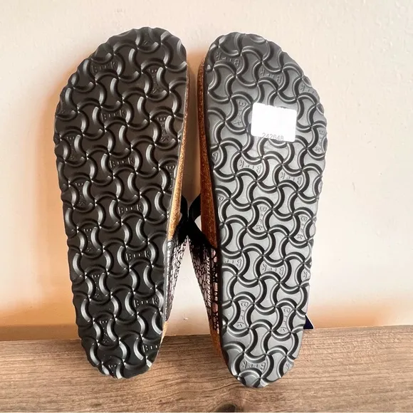 BIRKENSTOCK Gizeh Birko-Flor Unisex Sandal Size 9 or 7 aka 40 #B1826