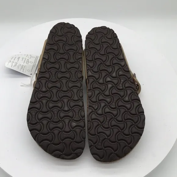 Birkenstock Gizeh unisex sandals size 7 womens 5 mens US