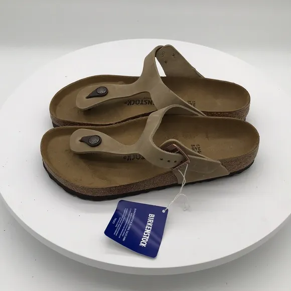Birkenstock Gizeh unisex sandals size 7 womens 5 mens US