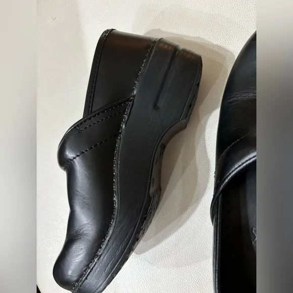 Black Dansko Shoes Women’s