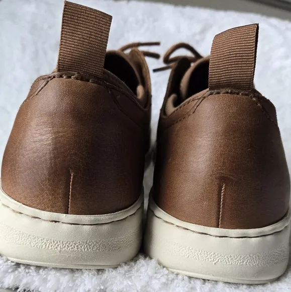 Born Tan and White Oxford Shoes