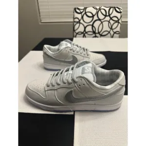 Brand New Nike SB Low Dunk White Lobsters Men’s Size 9.5