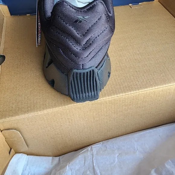 Brand New Zig Dynamic 4 Unisex Reebok