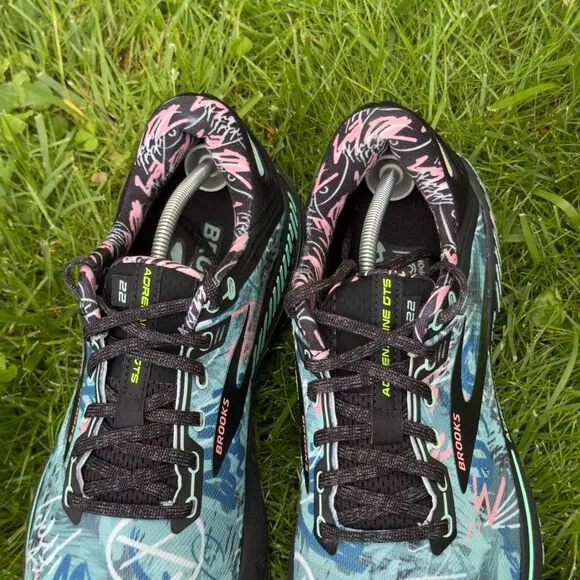 BROOKS ADRENALINE GTS 22 - Women’s Running Shoes - SIZE 10