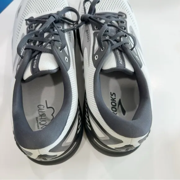 Brooks Adrenaline GTS 23 Wide Men’s Shoes