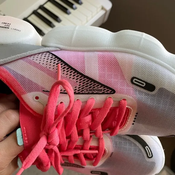 Brooks Aurora BL running shoe women’s size 7