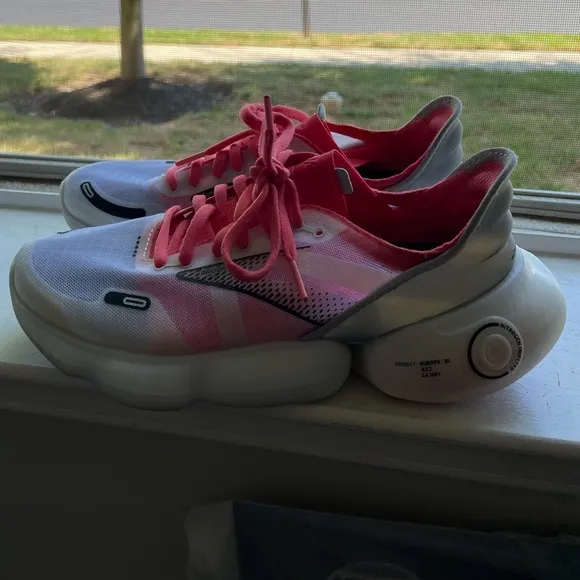 Brooks Aurora BL running shoe women’s size 7
