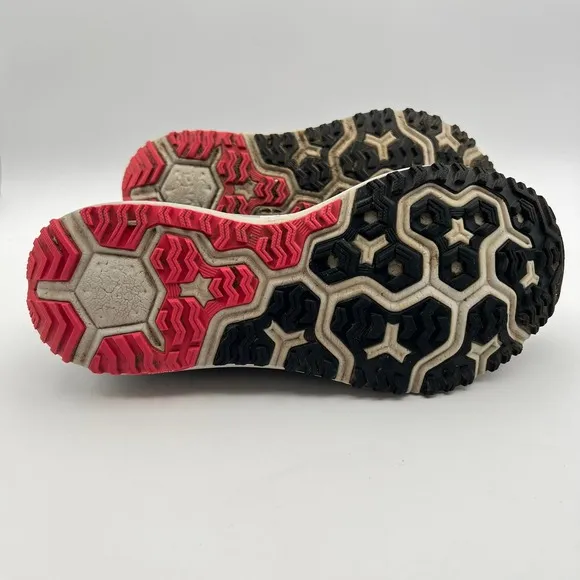 Brooks Caldera 3 Womens Trail Hiking Shoes 8.5 Black/Grey/Teaberry - 1202881B092