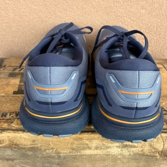 Brooks ghost 15