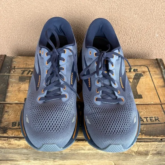 Brooks ghost 15