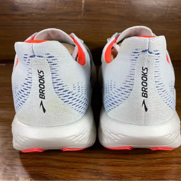 Brooks Hyperion Max Women’s Shoe Size 9