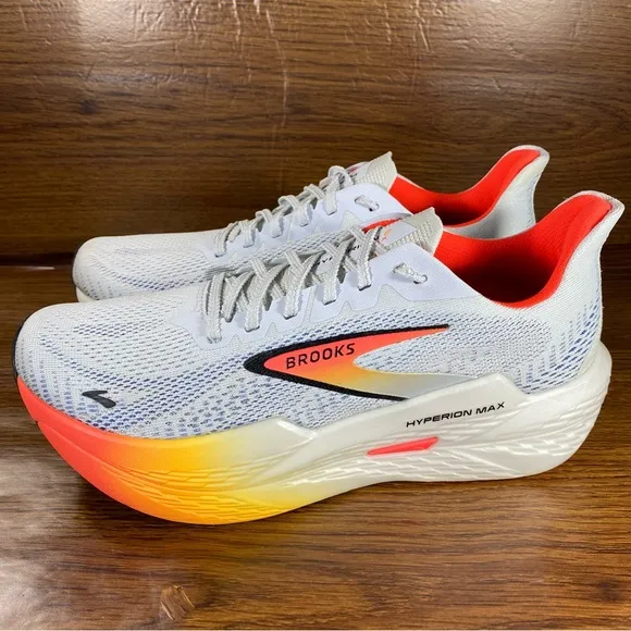 Brooks Hyperion Max Women’s Shoe Size 9