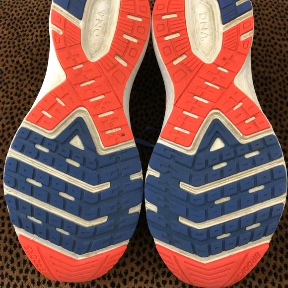 Brooks Ravenna Women’s Shoes Sz 7.5