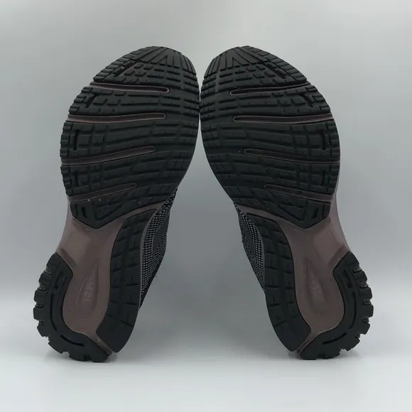 Brooks Revel 2 Running Shoes Women’s Sz 8.5