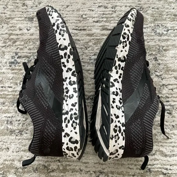 Brooks Revel 5 Womens Size 10 Shoes Running Sneakers Walking Black Leopard