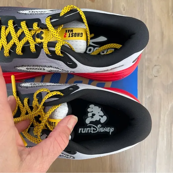 Brooks Run Disney Mickey Mouse Red and Black Shoes NIB women’s 9 Ghost Max 2