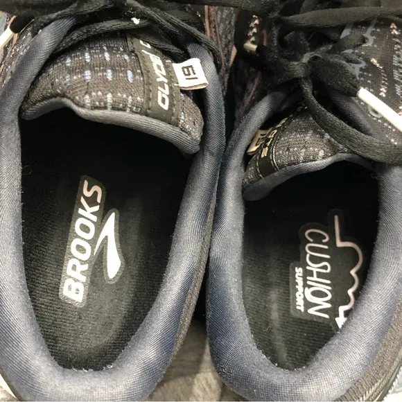 Brooks Sneakers Shoes Womens Size 11 Adrenaline GTS 19 Running Black