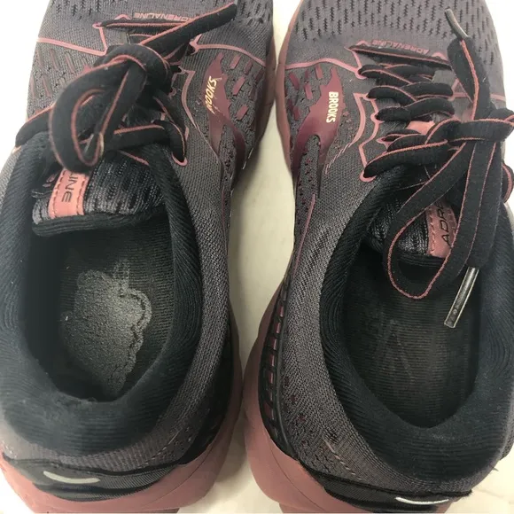 Brooks Sneakers Women's Size 9 D Adrenaline GTS 21 Running Shoes