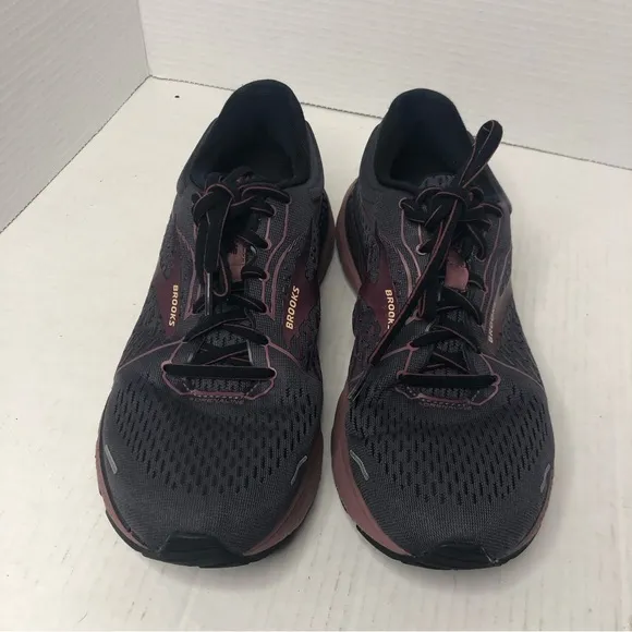 Brooks Sneakers Women's Size 9 D Adrenaline GTS 21 Running Shoes