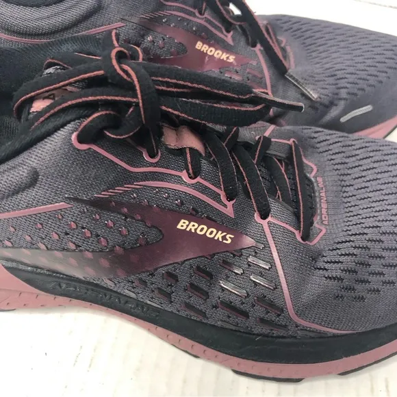 Brooks Sneakers Women's Size 9 D Adrenaline GTS 21 Running Shoes