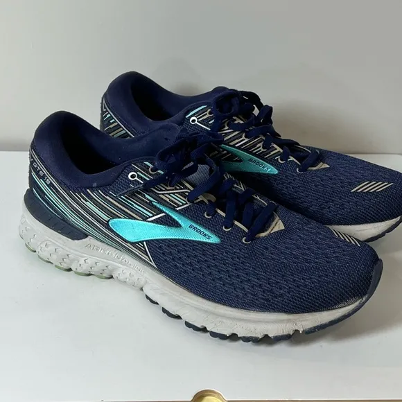 Brooks Sz. 11 GTS19 Adrenaline Navy Mesh Knit Lightweight Athletic Running Shoe