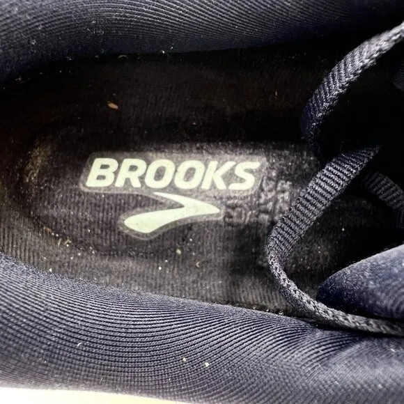Brooks Women’s Ghost 15 Sneakers Size 8.5 B Peacoat White Running Shoes Navy