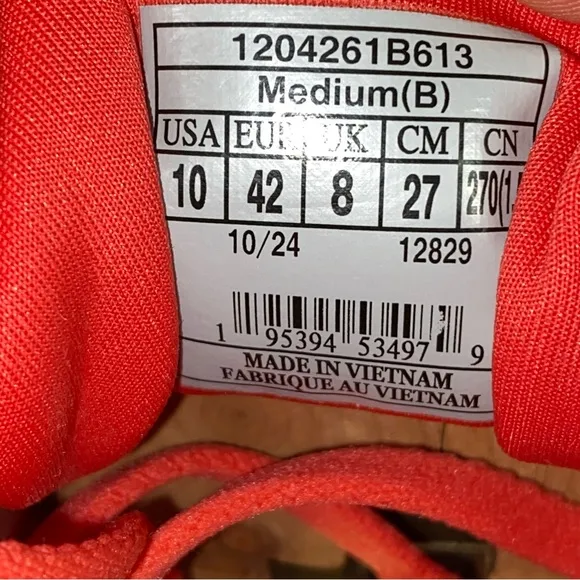 Brooks women’s shoe size 10