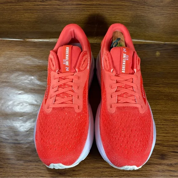 Brooks women’s shoe size 10