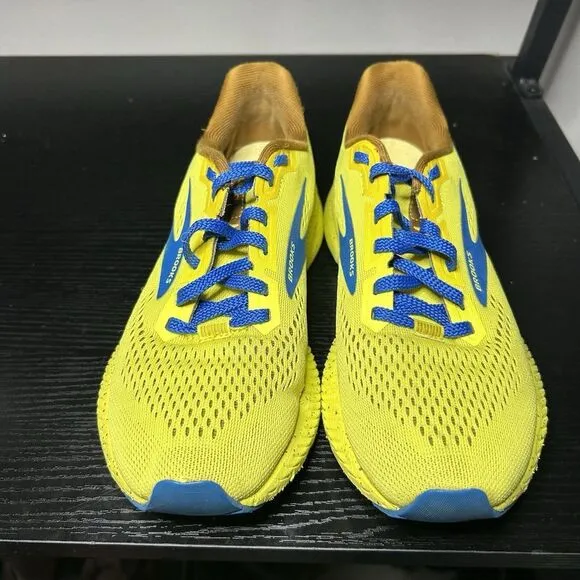 Brooks Launch 8 Run Happy Women’s Size 6.5 Yellow Banana Running Shoes Sneakers