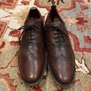 Burberry Men’s Wingtip Shoes Cognac Size 10 1/2 Beautiful Made in Italy