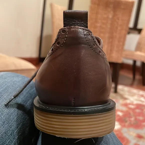 Burberry Men’s Wingtip Shoes Cognac Size 10 1/2 Beautiful Made in Italy