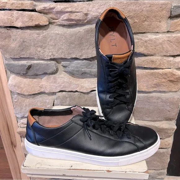 BYLT men’s leather sneakers size 11.5.